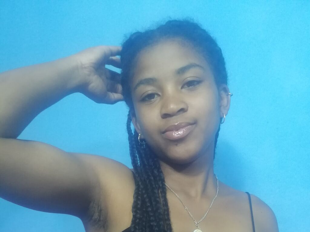 MenaNaomy Profile